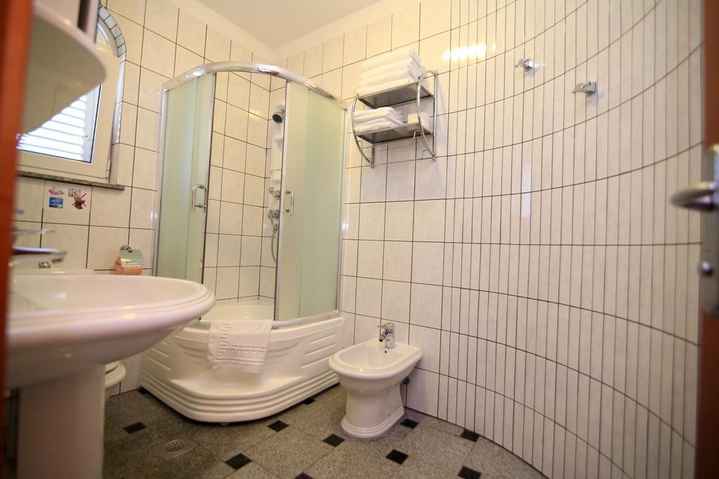 Apartments Sulekic Свети-Филип-и-Яков Экстерьер фото